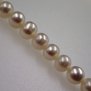 Freshwater Cultured White Potato Pearls 8-8.5mm